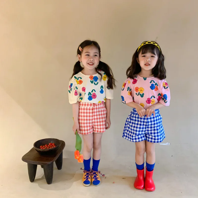 

2025 Summer Young Baby Girls 2PCS Clothes Set Cotton Korean Floral Printed Tops Elastic Waist Plaid Shorts Toddler Girls Outfits