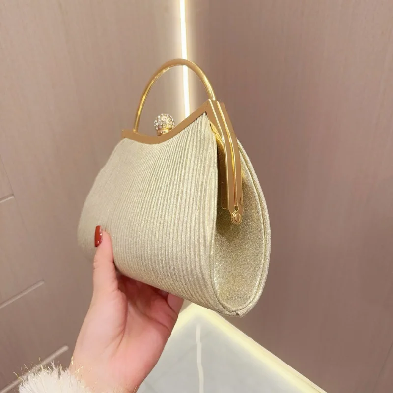 Borsa da donna scintillante retrò di lusso leggera Borsa da sposa Borsa da donna con catena di diamanti intarsiati alla moda Cena per feste