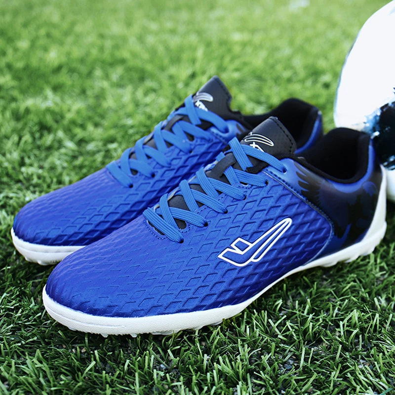 

New Men Professional Football Shoes Soccer Boots Ultralight Breathable Unisex Match Training Grass Cleats Indoor Futsal Non-Slip