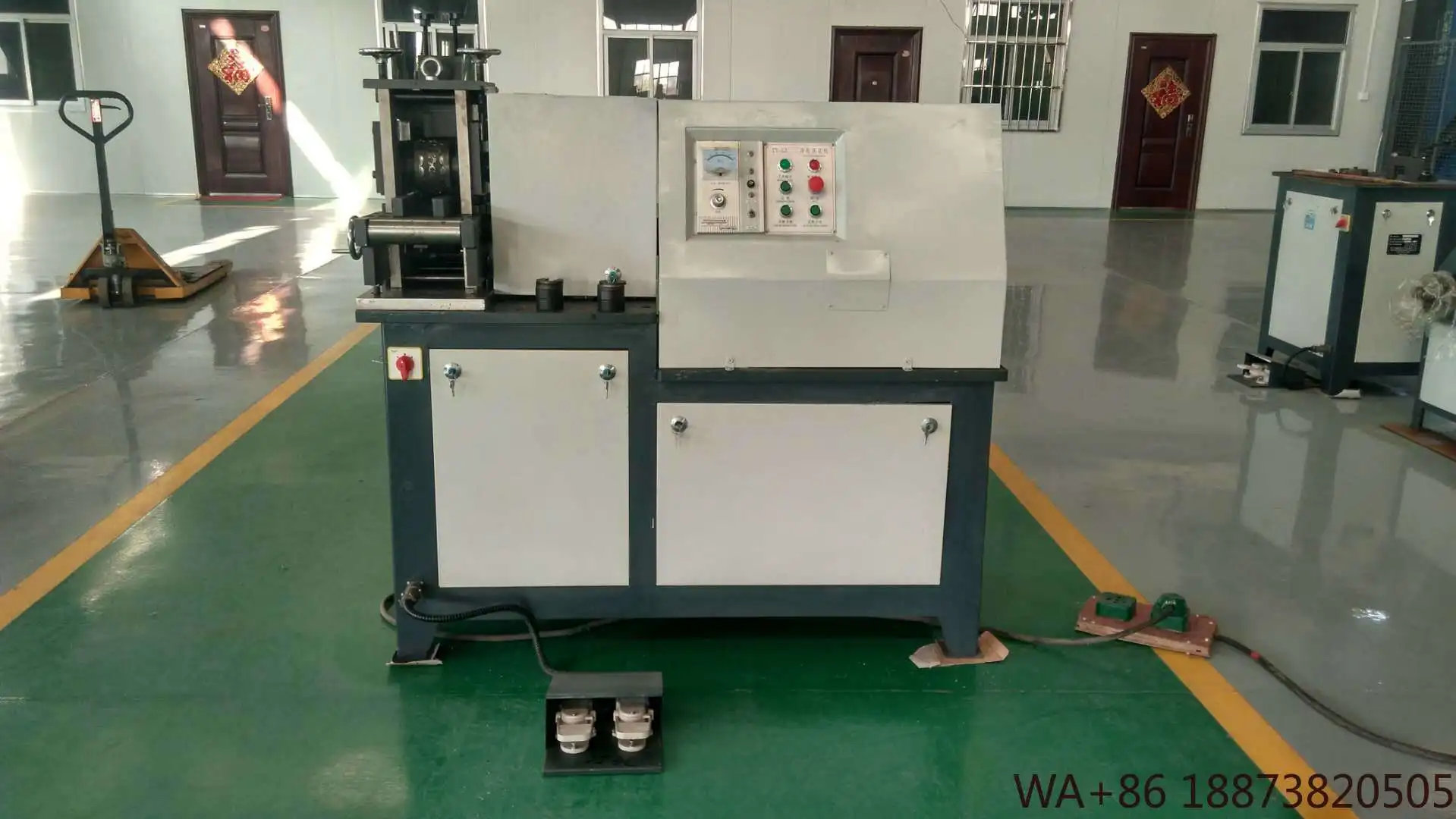 معدات التزوير الحديد تزوير الباردة المتداول آلة النقش مربع/جولة الصلب آلة التخريش رمح مزدوج محرك الحديد المسطح #1