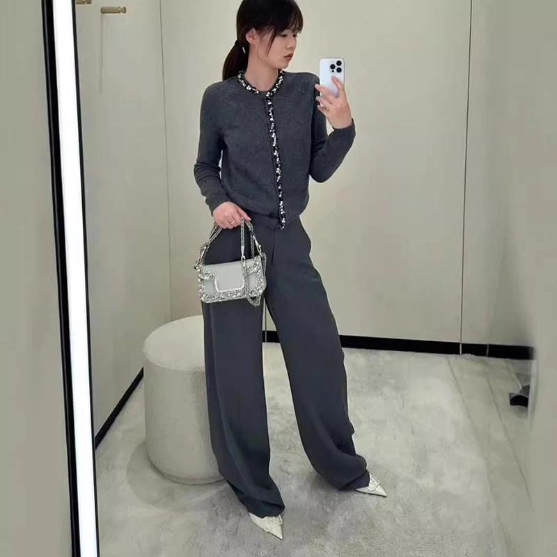 [ZOCI] Early Autumn New MIU Style Diamond Set Grey Long Sleeve Knitted Shirt Thin Design Sweater Coat Sweet Top