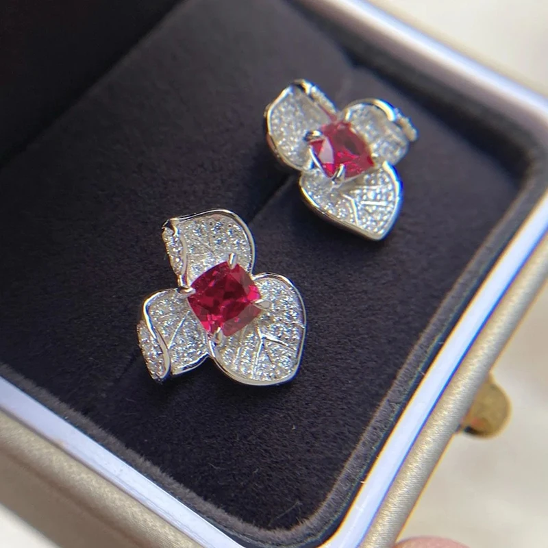 Huitan Flower Stud Earrings with Red Cubic Zirconia Bling Bling Ear Accessories for Women Wedding Party Luxury Jewelry Newest