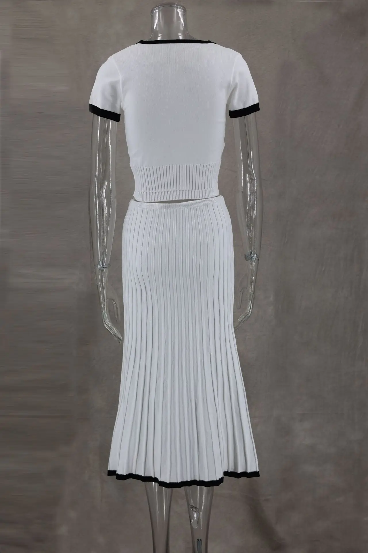 Women Knit Crop V-Neck Top and A-line Long dress 2 Pieces Sets Slim Casual Knitwear Pleated Skirt summer two-piece ladies set