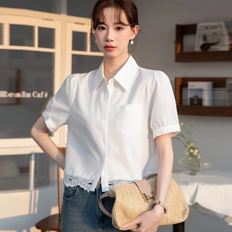 2025 Nieuwe mode elegante Franse stijl kant patchwork kort shirt korte mouw zomer witte blouse kantoor dame basis tops shirt