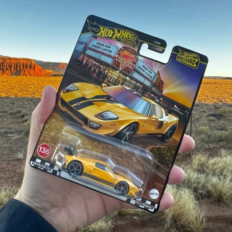 Hot Wheels Gjt68 Boulevard 28 E Case Serise Bmw Toyota Dodge Die Casting Alloy Car Model Toy Surprise Toys Collection Model Car