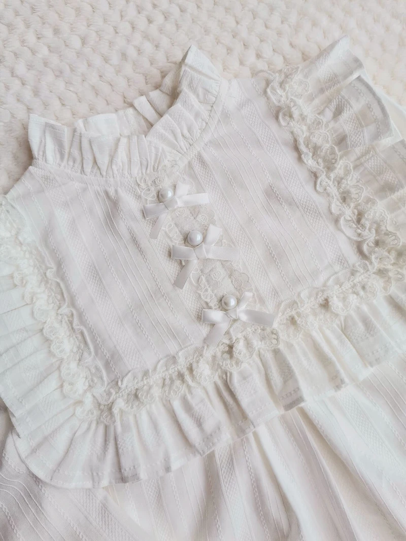 

Lolita Shirt White Cotton Long Sleeve Pleated and Bows Girls Top