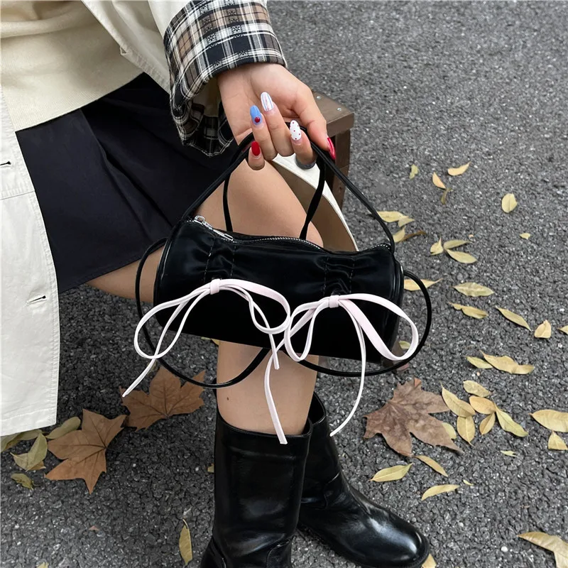 

Новая женская большая сумка 2025 года, шикарная сумка через плечо с регулируемым ремнем, слинг через плечо из мягкой искусственной кожи для ежедневного использования и городских свиданий ​