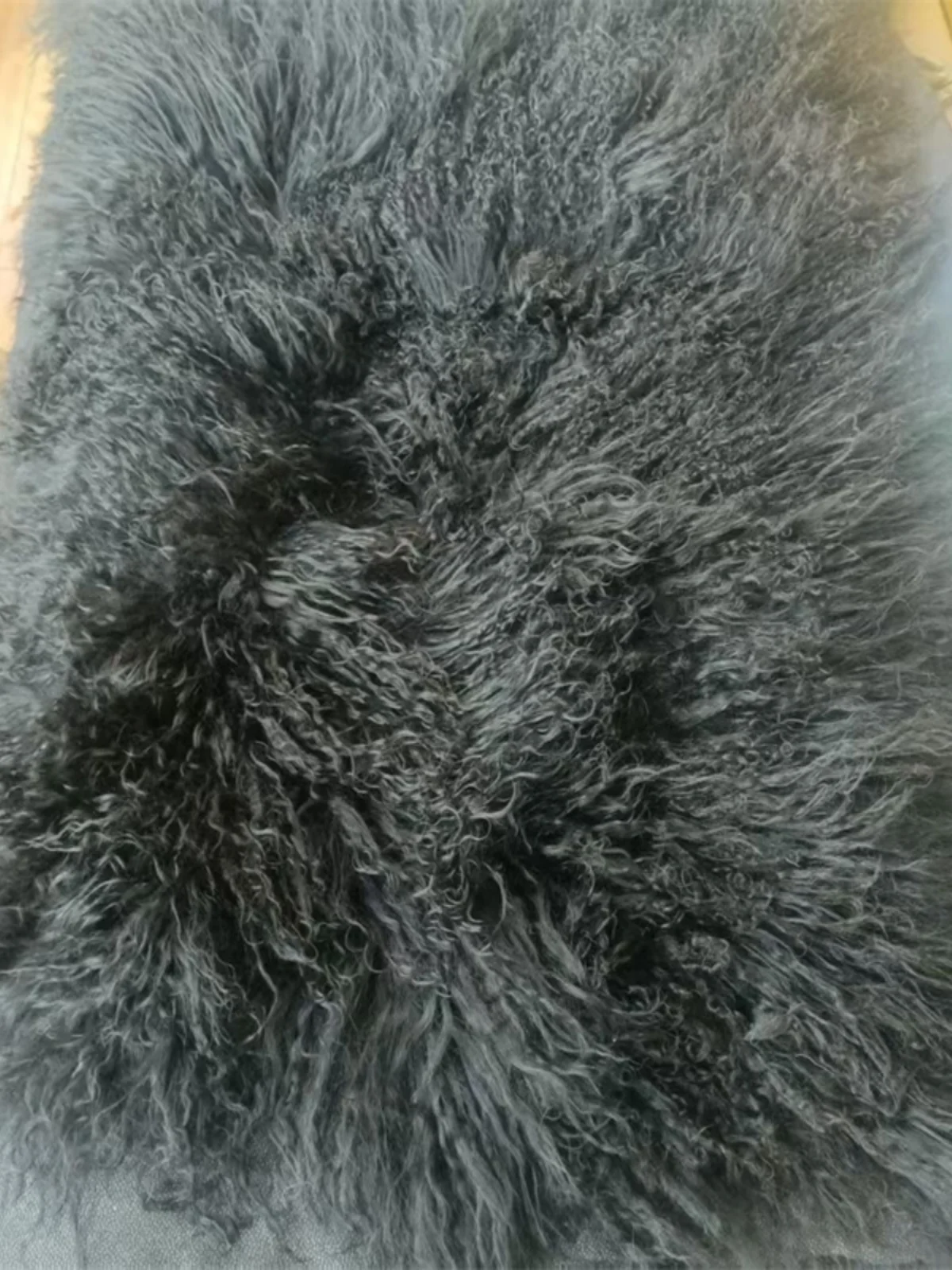 

Sheepskin Patchwork Rug Blanket Clothing Fur Collar The Hem Is Paired with Leather Wool and Fur Integrated Long Hair DIY Skin