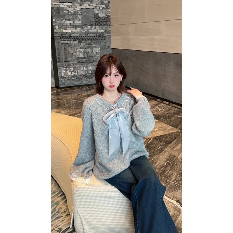 เสื้อสเวตเตอร์คอวีแต่งลูกไม้ผูกปมประดับลูกปัด ไซส์ใหญ่ สำหรับฤดูใบไม้ร่วงและฤดูหนาว เสื้อถักสำหรับผู้หญิง สไตล์ลำลอง เหมาะสำหรับใส่ไปทำงาน