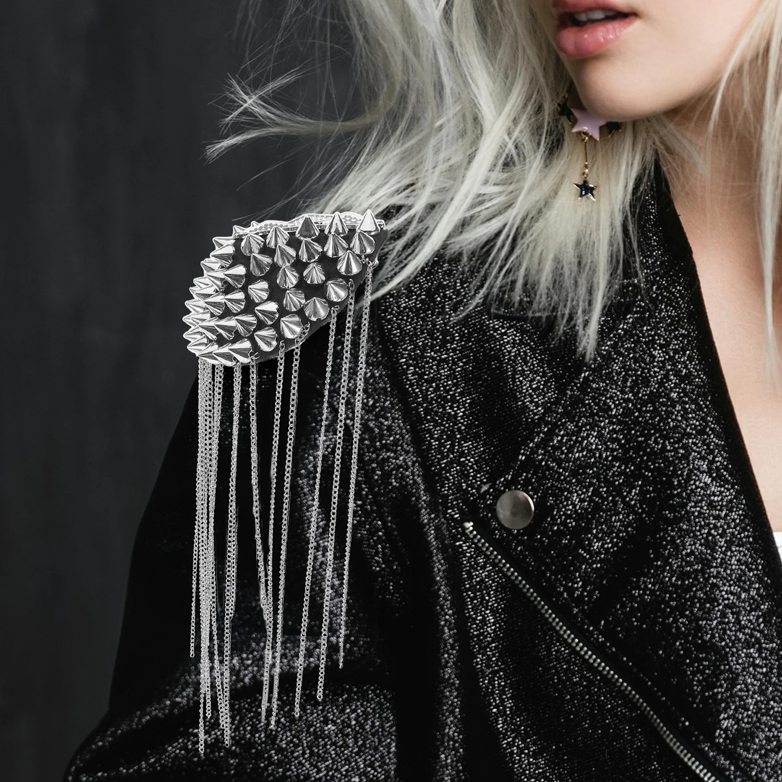 

2pcs Metal Clothing Accessories Tassel Epaulets Shoulder Diy Decor Vintage Suit Costume Badge Arm Jewelry Craft Sewing Supplies