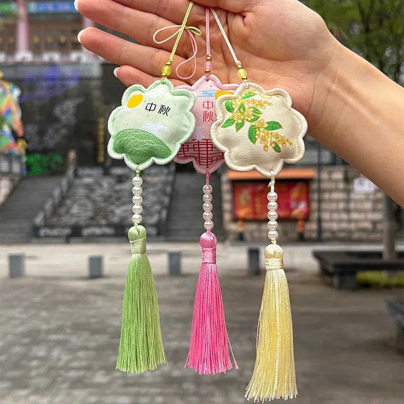 

Chinese Fengliu Su Embroidery Mid-Autumn Festival Safety Blessing Sachet Car Decoration Perfumed Sachet Cross Stitch Kit