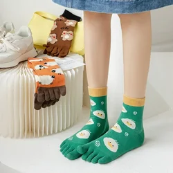 Chaussettes à cinq doigts pour femmes, respirantes, absorbant la sueur, à mi-tube, à orteils fendus, mignonnes, avec dessin animé, pour étudiantes, nouvelle collection