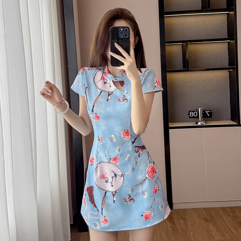 Modern Stretchy Cheongsam Set - Blue Fan Print Two Piece Outfit with Shorts, Petite-Friendly Elegant Qipao Dress Outfits view 6
