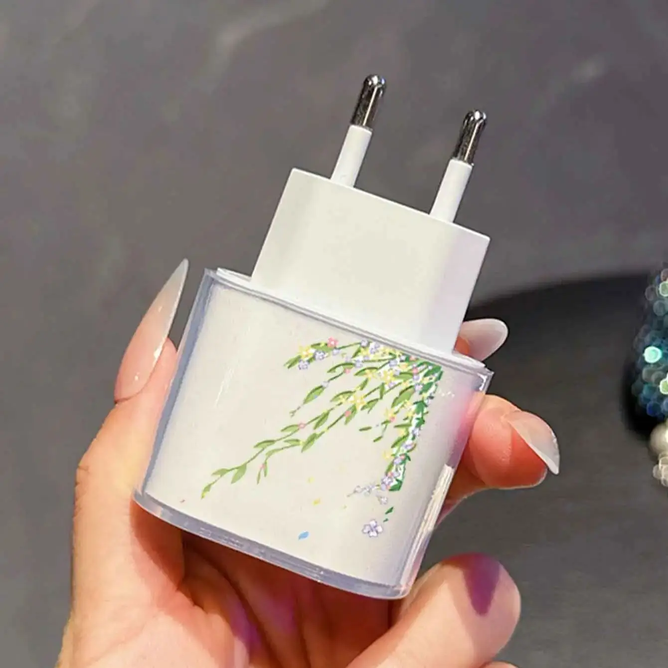 Manufacturer's European Standard Mobile Phone Charger Shell Single USB Power Adapter Shell, Injection Molding Processing Charger