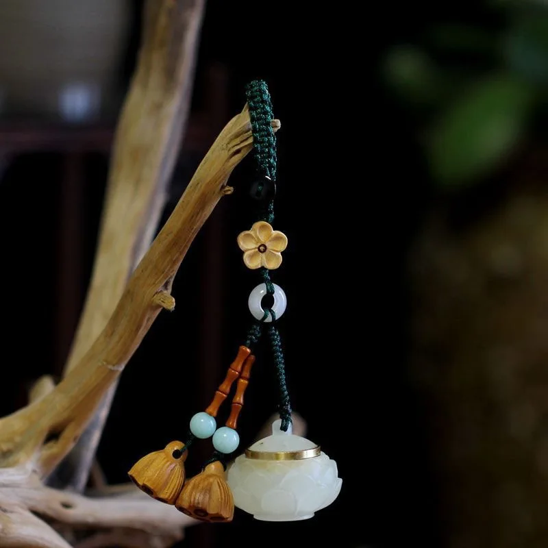 Hand Carved Lotus Green Sandalwood Hanging Charm Luminous Aroma Expander Keychain Cute Bag & Phone Decor