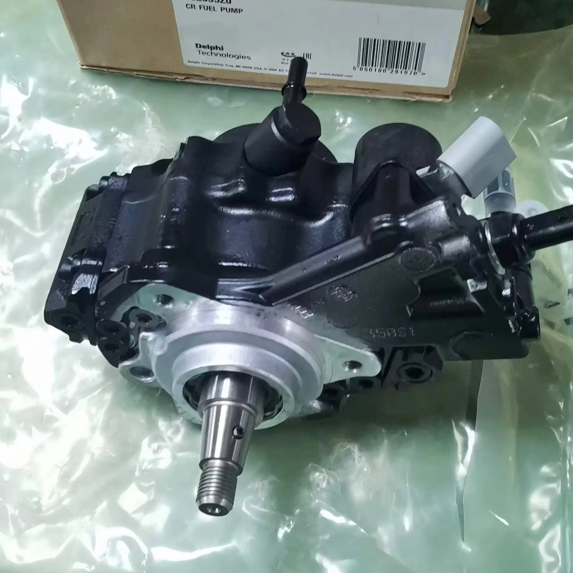 

Топливный насос 9422A000A 33100-4X400 28269520 для двигателя H-MC/K-IA/HY-UNDAI EURO 4 J2.9L/K-IA EURO IV.