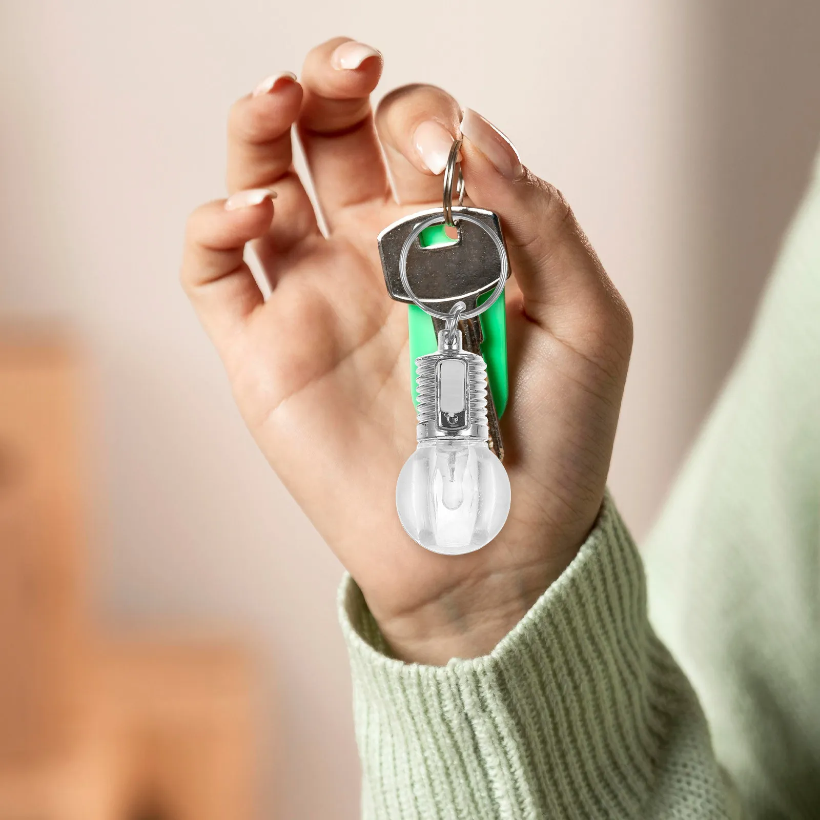 10Pcs LED Light Keychain Bulb Style Acrylic Body Stainless Steel Clip Bright Illuminated Key Ring Fashion Portable Color Shift