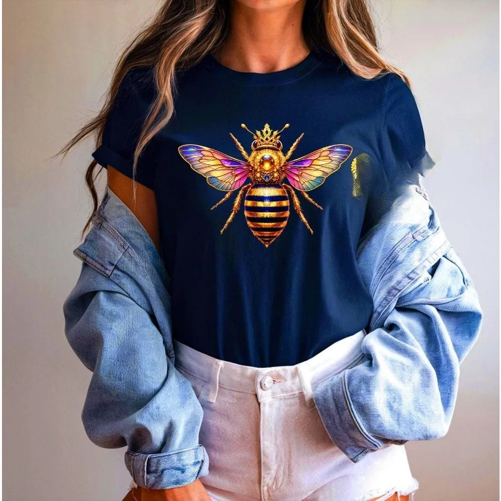 Celestial Queen Bee T-Shirt Mystical Artsy T Shirt for Women Girls Honeybee Tops Gift for Beekeeper Artsy Tee Women Entomology