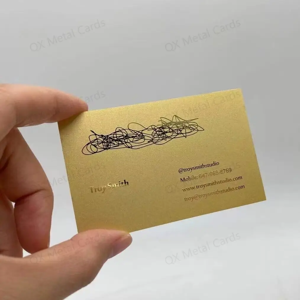 0.8mm Hot Sale High-grade Custom Luxury Membership Cards Fashion Engraved Gold Mirror Metal Cards