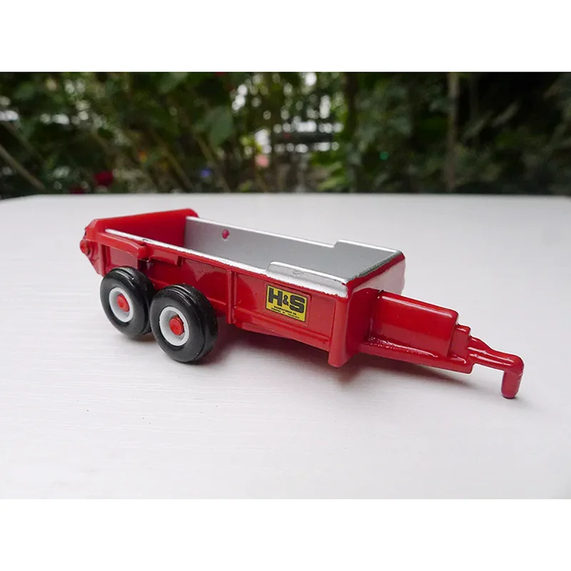 

ERTL Diecast 1:64 Scale Spreader Trailer Tractor Alloy Agricultural Vehicle Model Collectibles Souvenirs Gifts Static Display
