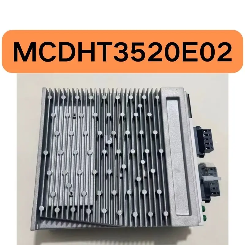 تم اختبار برنامج التشغيل المؤازر بقدرة 750 وات MCDHT3520E02 بشكل جيد وهو سليم الوظيفة