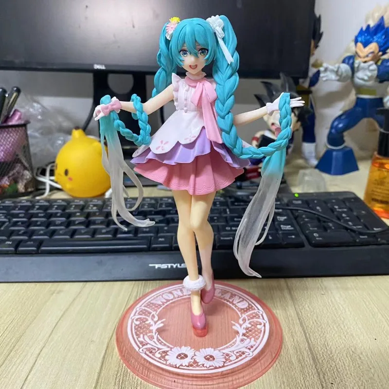 

Miku Hatsune Rapunzel Future Figure Fairy Tale Wonderland His Highness Decoration Wholesale For Girls Gifts