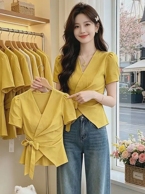 

Fashionable V-Neck Crossed Strap Short-Sleeved Shirt Women's Slimming Asymmetrical Top Casual Style Bubble Sleeve Citywalk