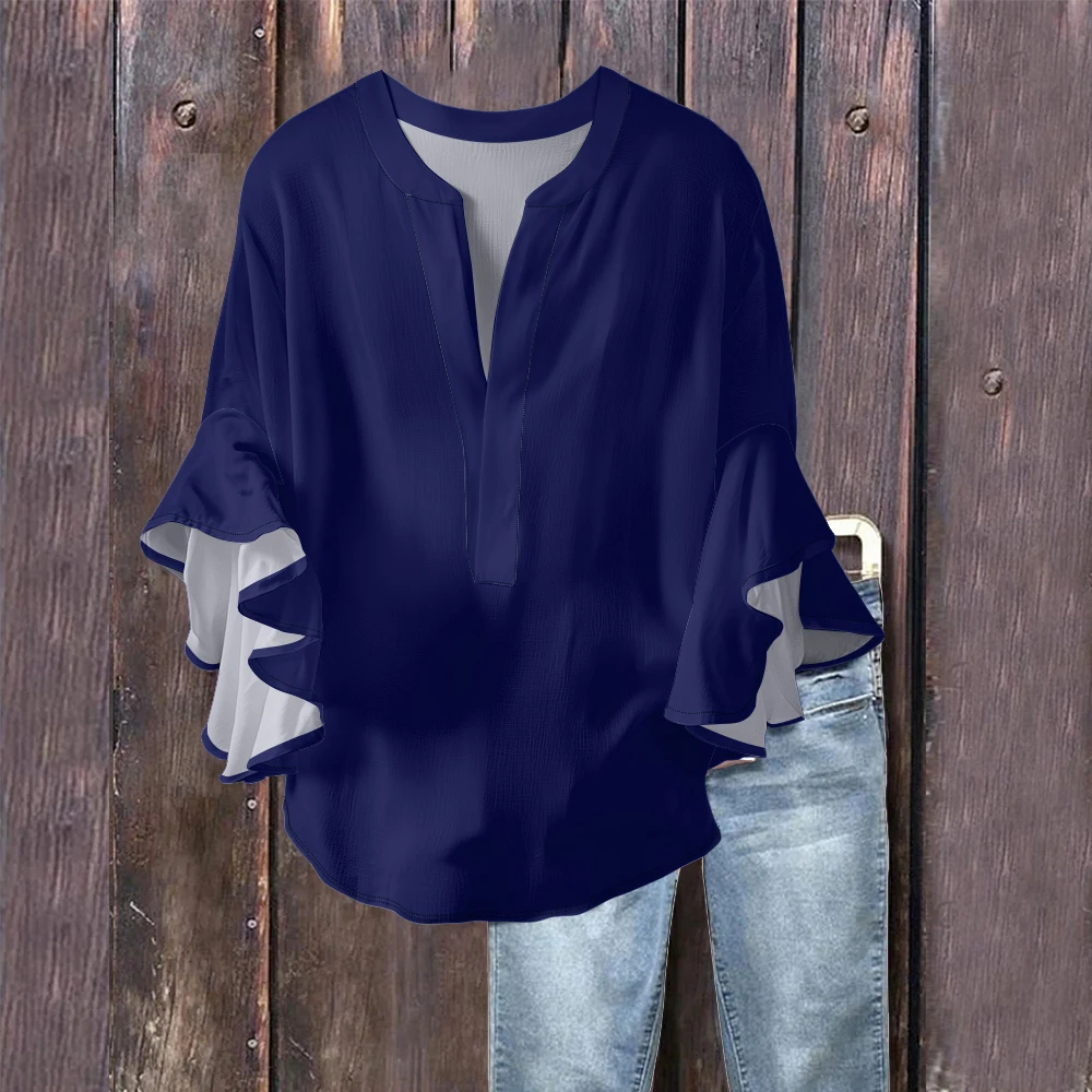 ​ بلوزة نسائية ذات لون نقي، قميص كريب فقاعي باللونين الأزرق الداكن والأبيض مع رقبة على شكل حرف V وأكمام منتفخة مكشكشة، بلوزة كاجوال عصرية أنيقة