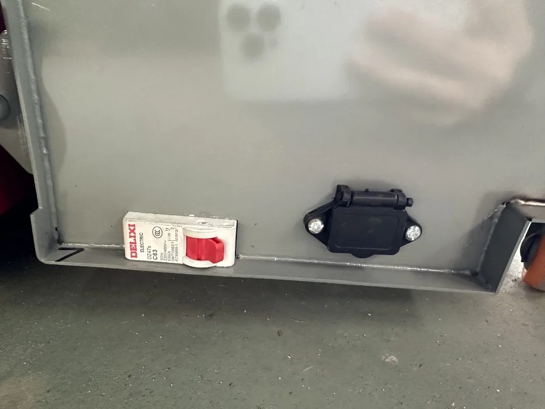 【شعبية】 سيارة بضائع دوارة 360 درجة، جهاز تحكم عن بعد، كهربائي متحرك، مادة البضائع الثقيلة، التعامل مع خزان كهربائي للسيارة