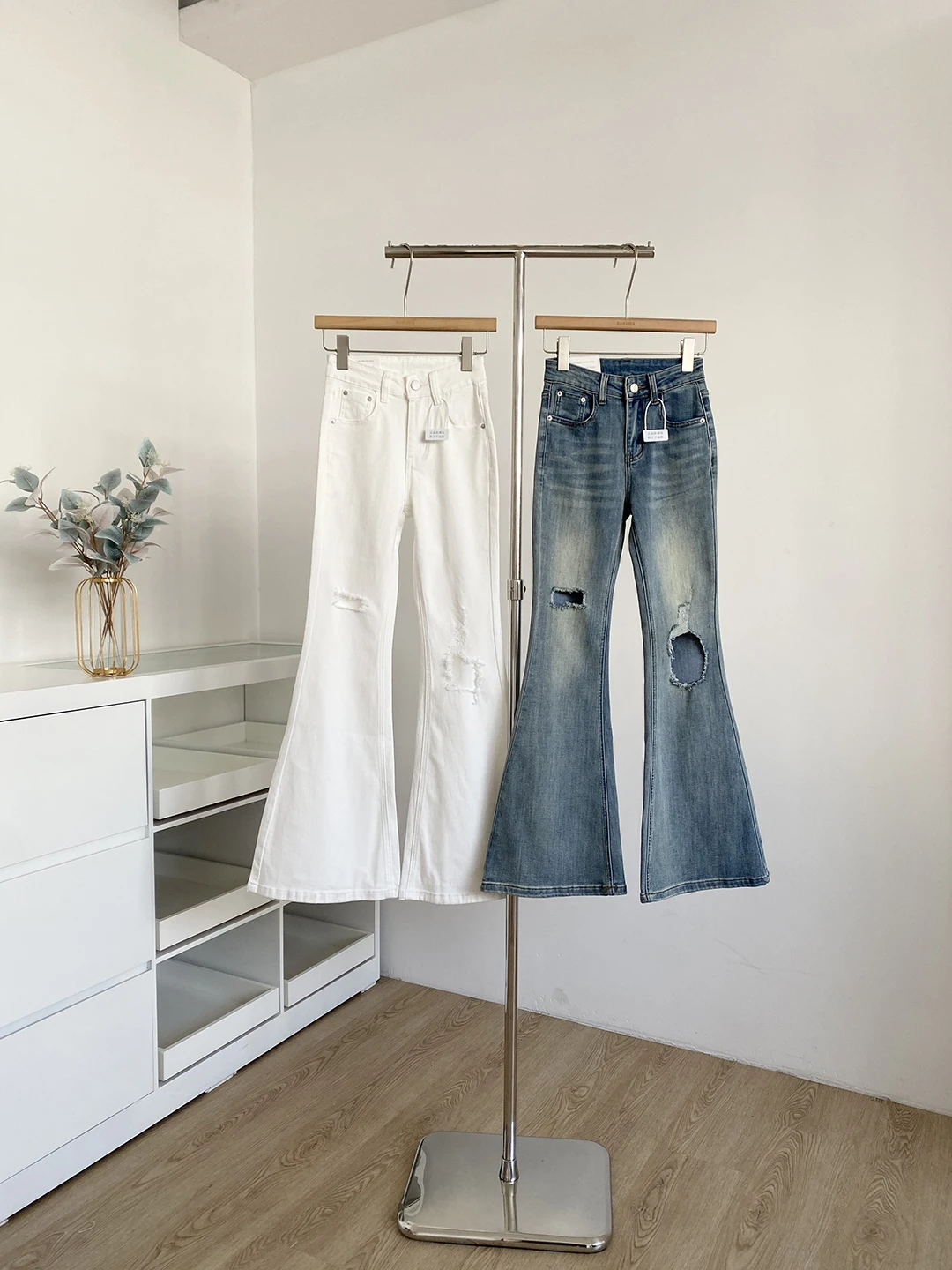 

American Design Vintage Faded High Waist Jeans Women's Spring New Style Belted Micro Flared Pants Retro Hole Polyester Fiber