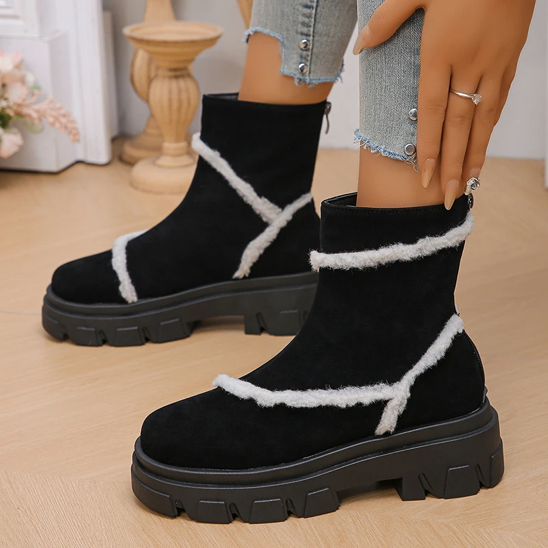 Chunky Platform ข้อเท้าสตรีรองเท้าขนาดใหญ่ลื่นฤดูหนาวโมเดิร์นรองเท้าใหม่สีดําสีขาวซิปด้านหลังรองเท้าส้นสูง Booties