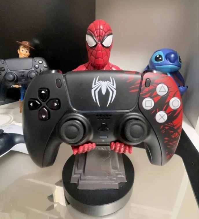 

[Funny] Avengers Spider-Man Hulk Iron Man mobile phone holder Action figure toys statue collection model home decoration gift