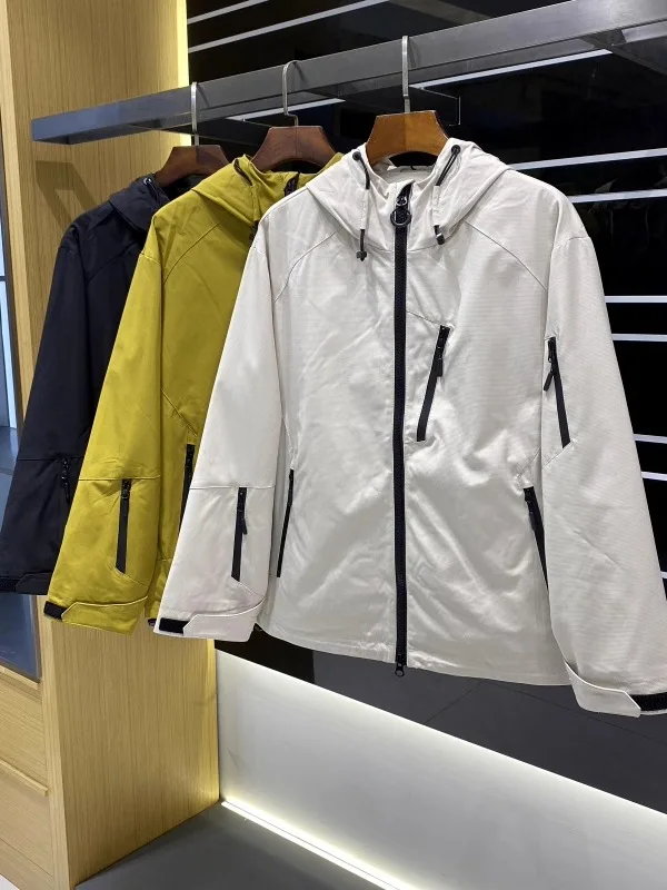 High-End Fluorbestendige Stof Outdoor Sport Heren Jaet Met Hoed 3D Maatwerk Stand Versie Lange Sve Jeugd Sle