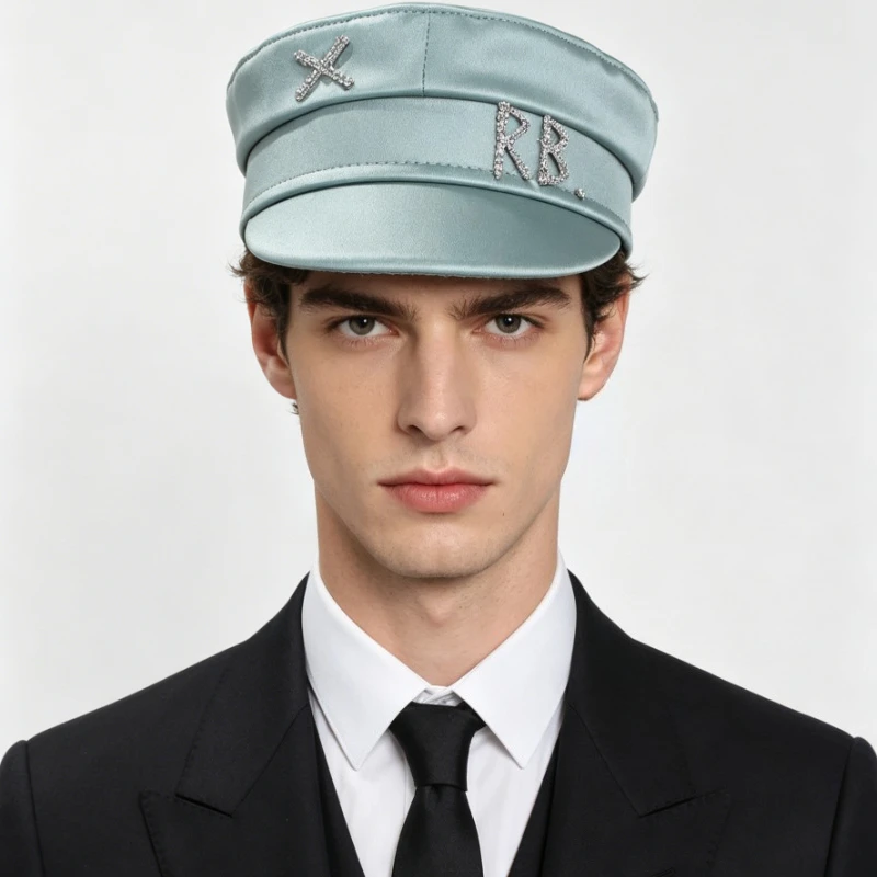Neue Markendesigner Frühling-Sommer-Kappen für Damen Blaue Newsboy-Mütze mit Diamant-Buchstaben-Verzierung Satin-Baker-Boy-Hut Chapeau Homme – Detail 3