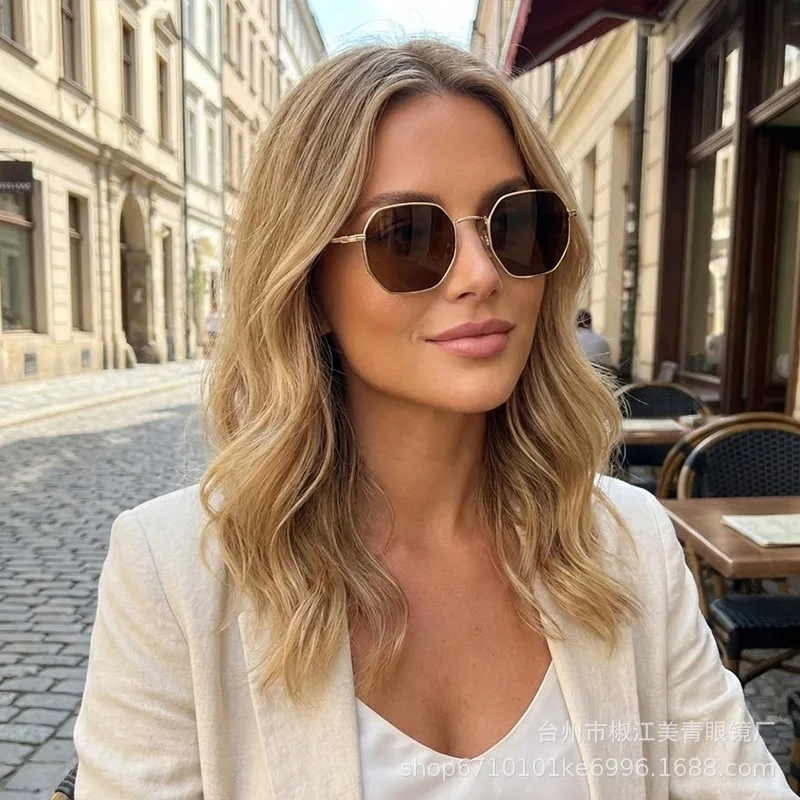 2026 Vintage Polygon Metal Frame Gradient Sunglasses Women UV Protection Retro Hexagon Sun Glasses Streetwear