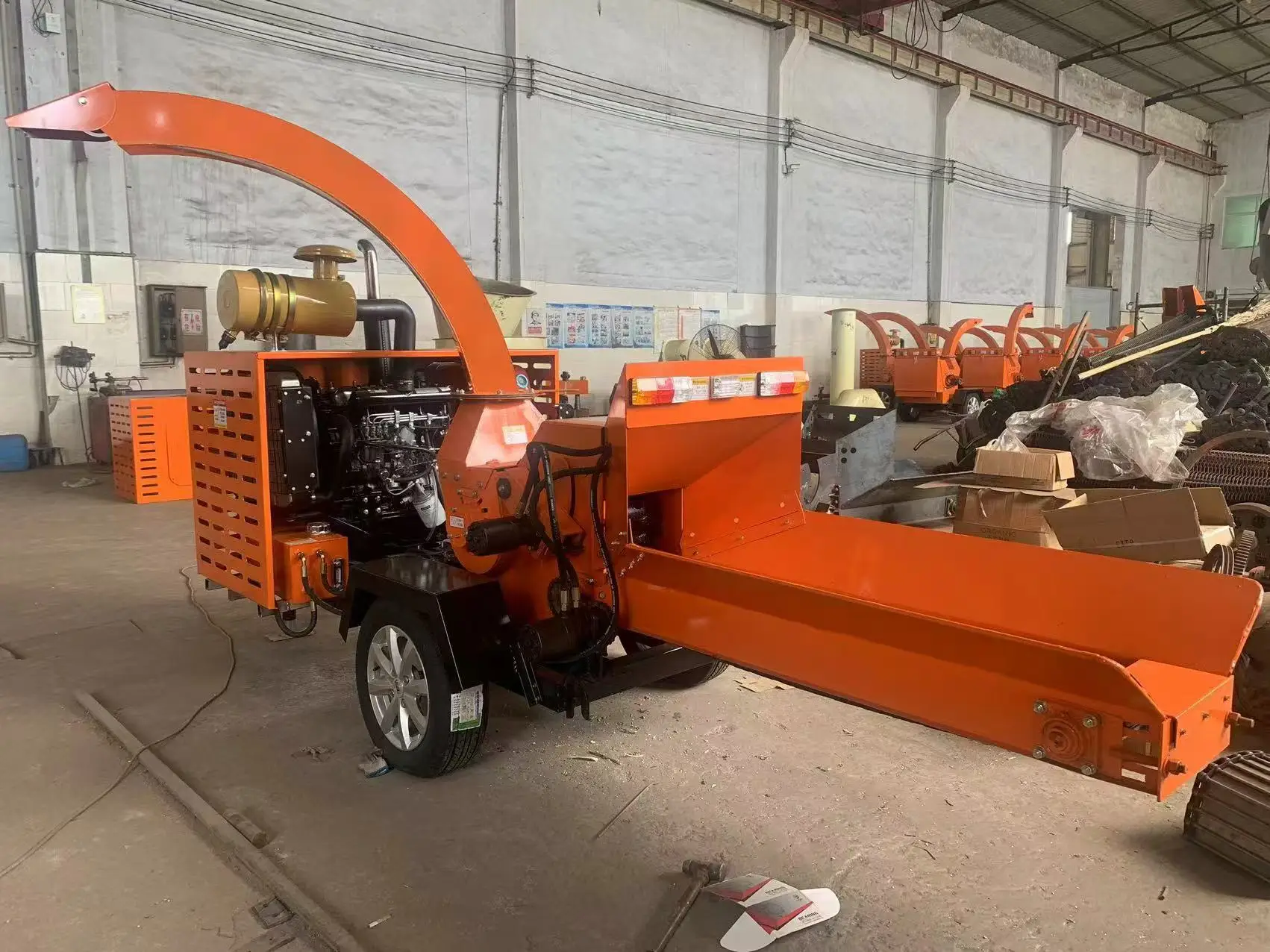 Versatile 3 T/h Multi-fuel Wood Chipper Diesel/electric Mobile Pulverizer for Large Diameter Branches in Orchards and Vineyards