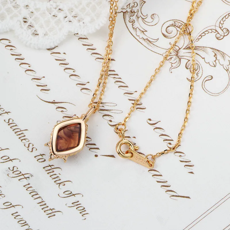 لامون عقد عتيق العنبر للنساء 925 فضة القلائد شبه الكريمة الأحجار المعاد تدويرها العنبر اليشم 10K مطلية بالذهب