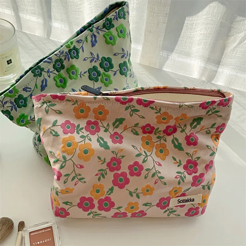 

Small Fresh Pastoral French Literary Flower Cosmetic Bag Coin Storage Bag Mobile Phone Clutch Makeup Pouch