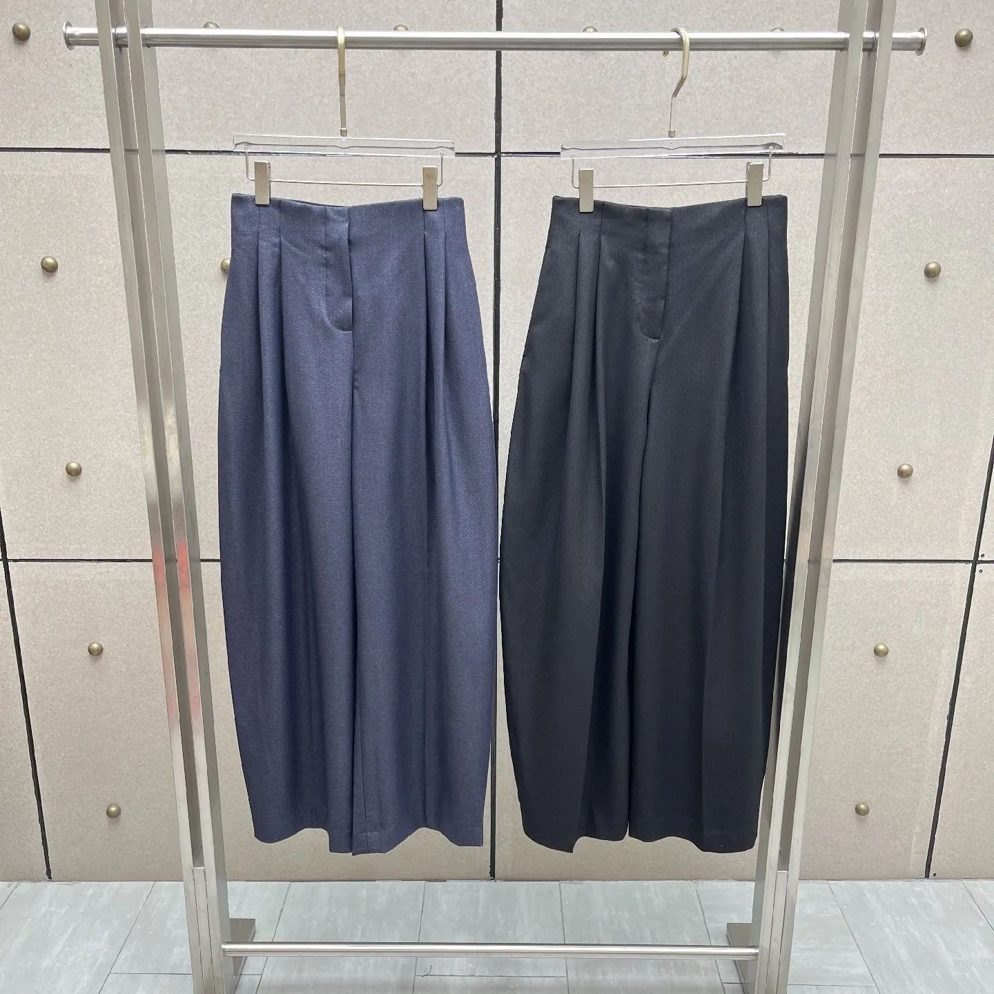 2026 Vintage High Waist Pleated Wide Leg Pants Women's Retro Formal Trousers Loose Fit Casual Long Pants Office Lady Bottoms