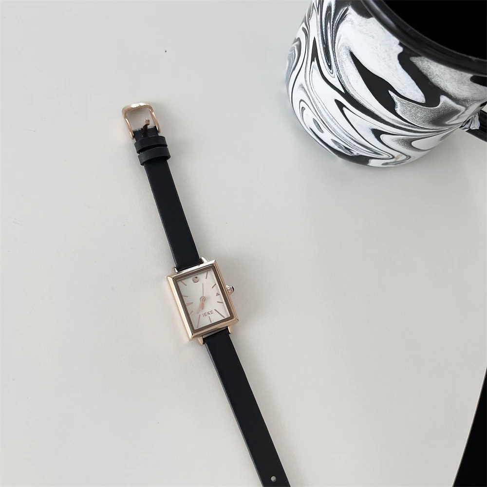 Rectangular Watch For Female StudentsA Light Luxury Simple, Elegant, And Sophisticated Timepiece With A Versatile Leather Strap.