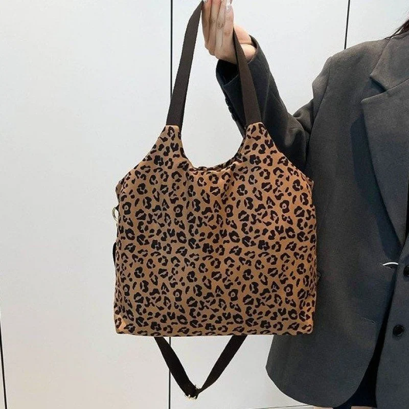 

Fashionable Leather Crossbody Bag Handbag Shoulder Bag For Women Ladies Messenger Tote Classic Design