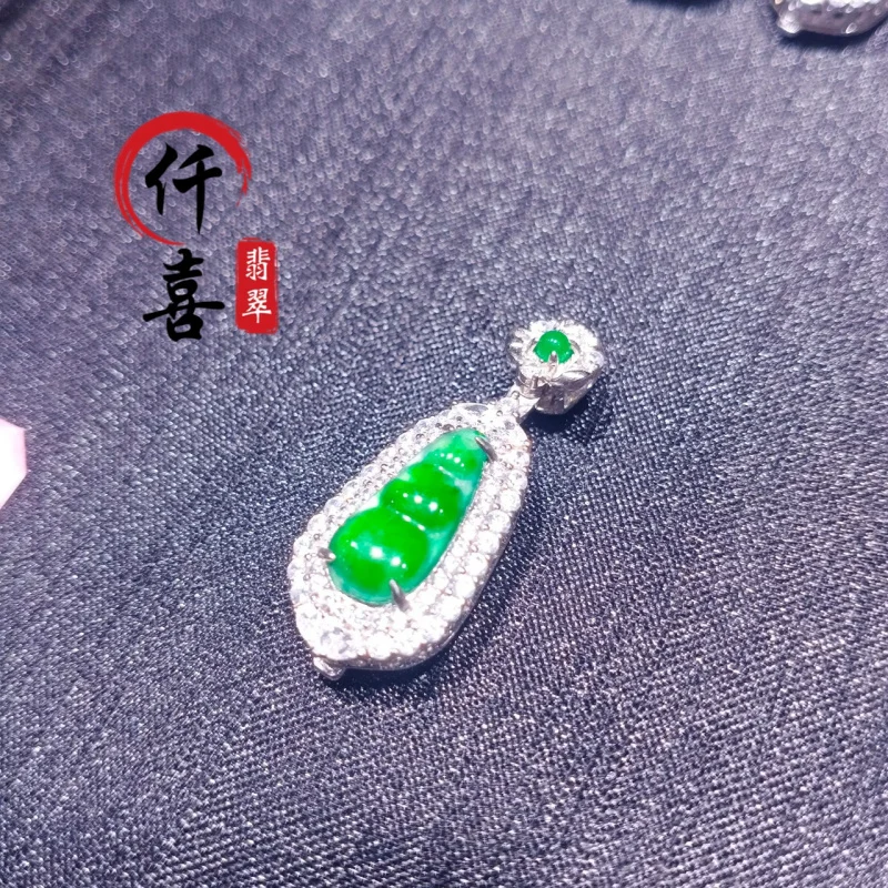 Full Green Emerald Pendant S925 Whole Body Silver Inlaid High-End Factory Natural Dangerous Goods