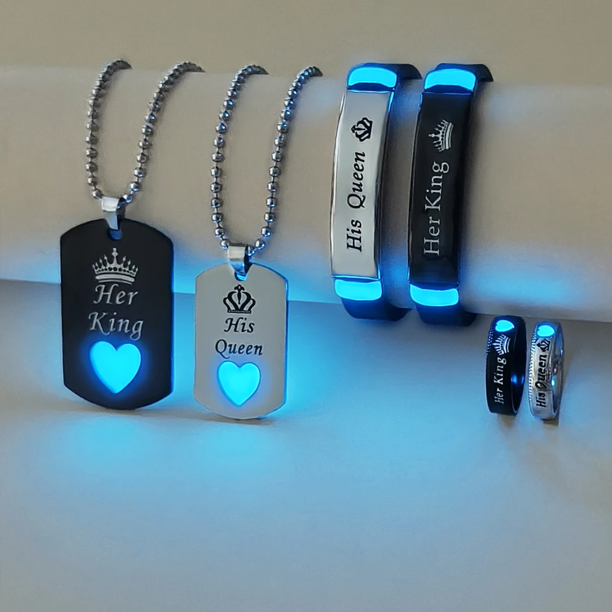 【セール中】6点セット 光るハートと王冠デザイン 彼女の王様 彼の女王 カップルネックレス リング ブレスレット レディースファッションジュエリーセット