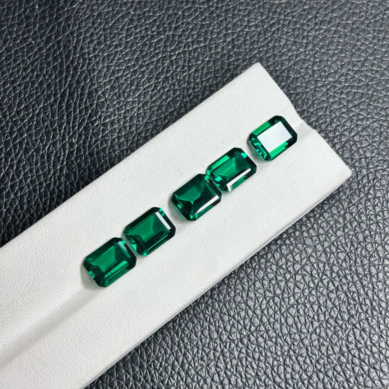 Rectangle Shape Lab Grown Dark Green Zambia Emerald Hydrothermal Gemstone for Luxy Jewelry