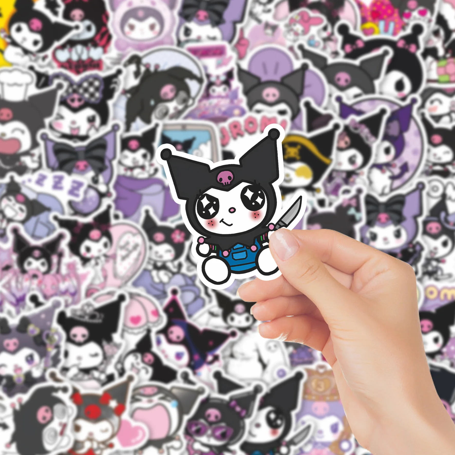 สติกเกอร์คุโรมิสุดน่ารัก 50 ชิ้น สติกเกอร์พีวีซีลายกราฟฟิตี้ ของตกแต่ง ของเล่น DIY สำหรับติดตู้เย็น โทรศัพท์ กระเป๋าเดินทาง รถยนต์ สติกเกอร์น่ารักสำหรับเด็ก ของขวัญ