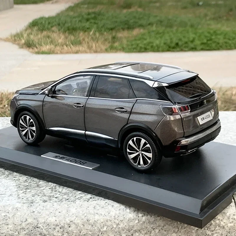 

1:18 оригинальный внедорожник 4008, модель автомобиля из сплава, металлическая модель внедорожника, имитация игрушки для мальчиков, подарочная коллекция