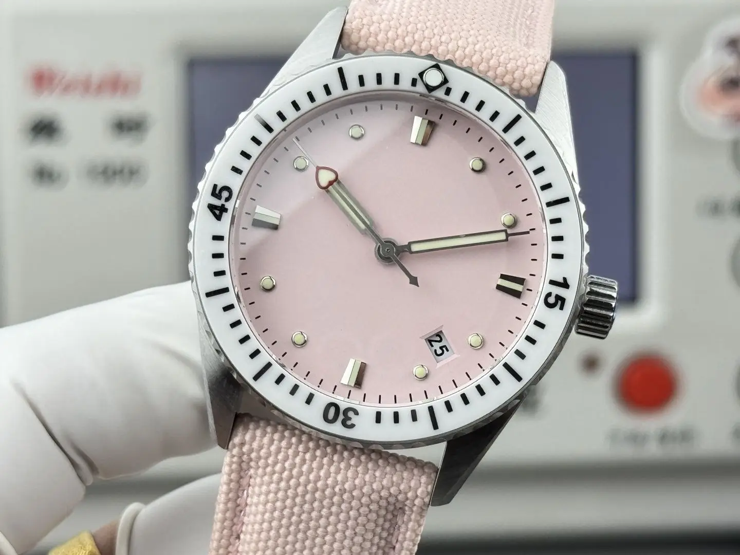 Y2K Trend Designer Style Men's Watch Women's Watch Unique Dial Quartz Wristwatch Alloy Case Waterproof Shock‑Resistant Couple Wristwatch For Party Dating Daily Holiday Present