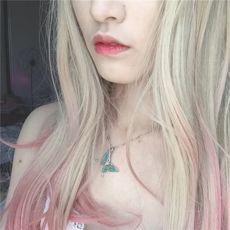 Thermochromic Mood Butterfly Necklace Color Changing with Temperature Control Alloy Churn Chain Fashion Safe Pendant for Women Trendy Magic Jewelry Dropshipping Hot Sale