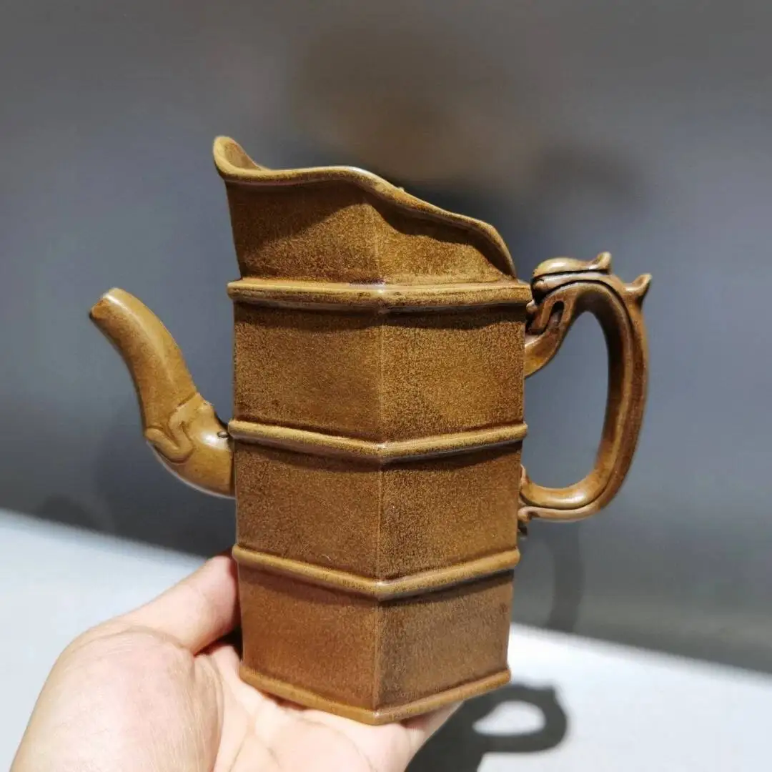 

Chinese Yixing Zisha Clay Handmade Exquisite Teapot