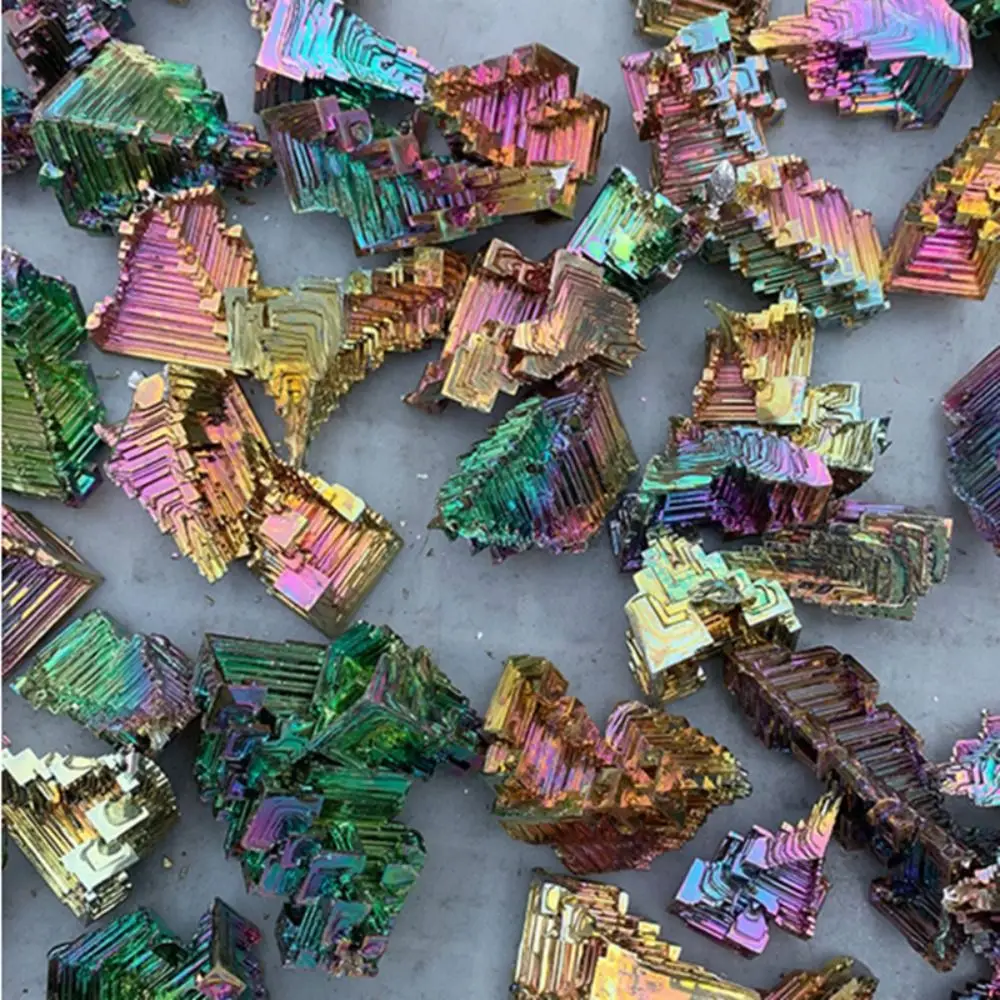 Stone Crafts Natural Bismuth Mine Handmade Natural Castle Ore Specimens Carved Unique Strange Stone Ornaments Home Decor